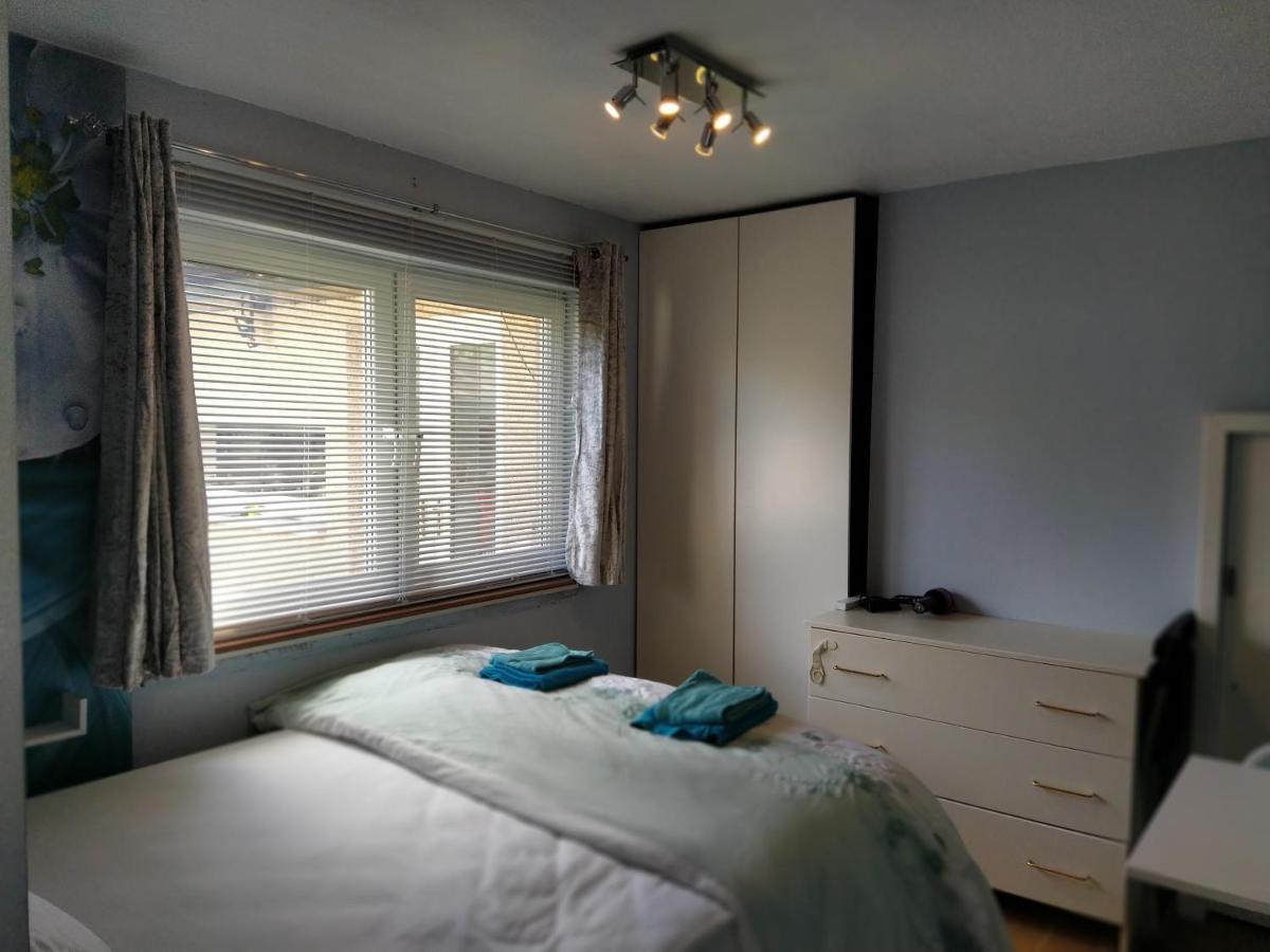 Self Catering Studio Flat Appartement Edinburgh Buitenkant foto