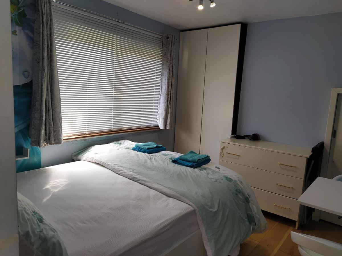 Self Catering Studio Flat Appartement Edinburgh Buitenkant foto